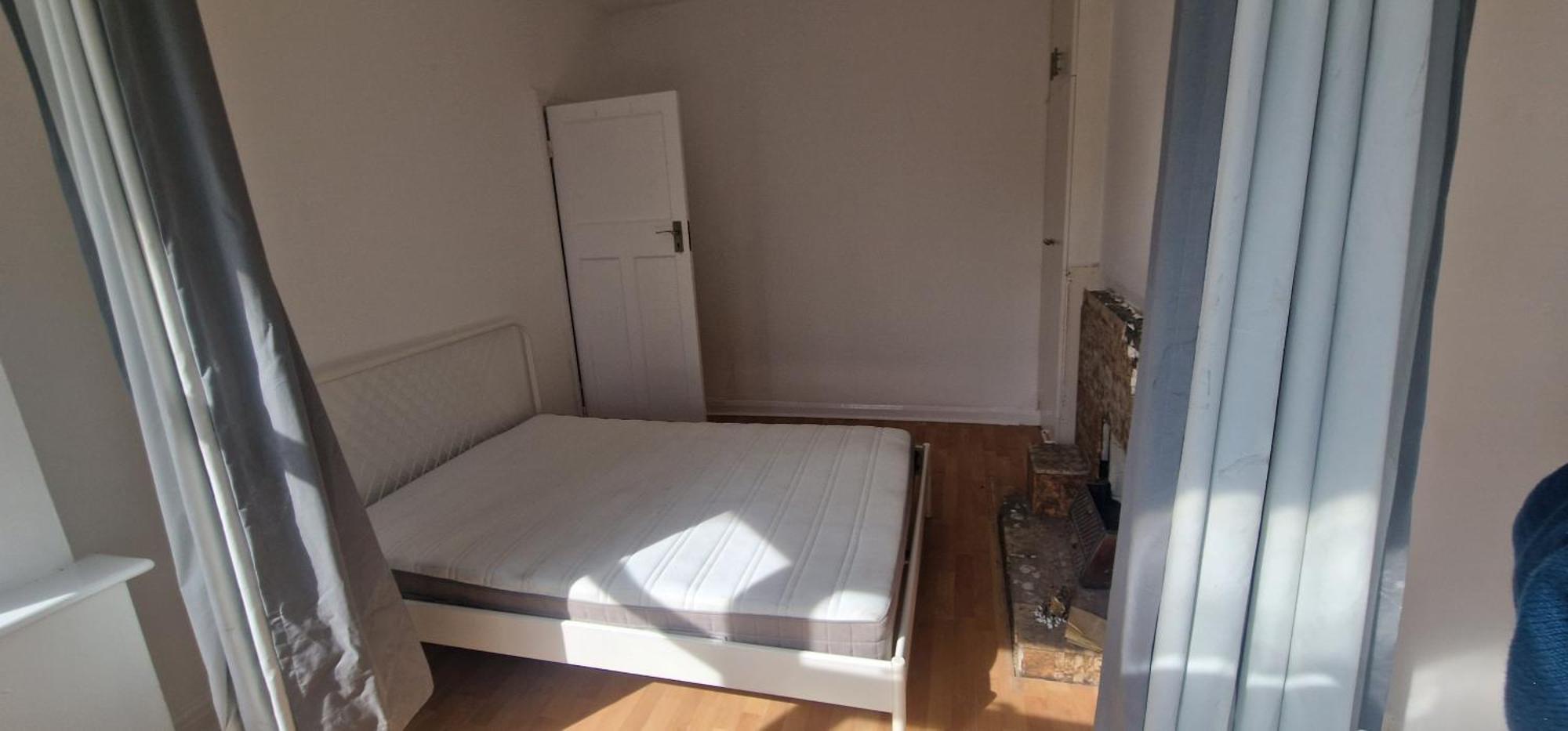 Ritz Place 3 Northolt  Экстерьер фото